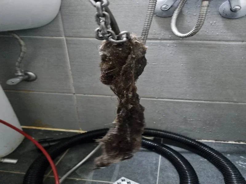 산본 변기 이물질 제거 사례 4