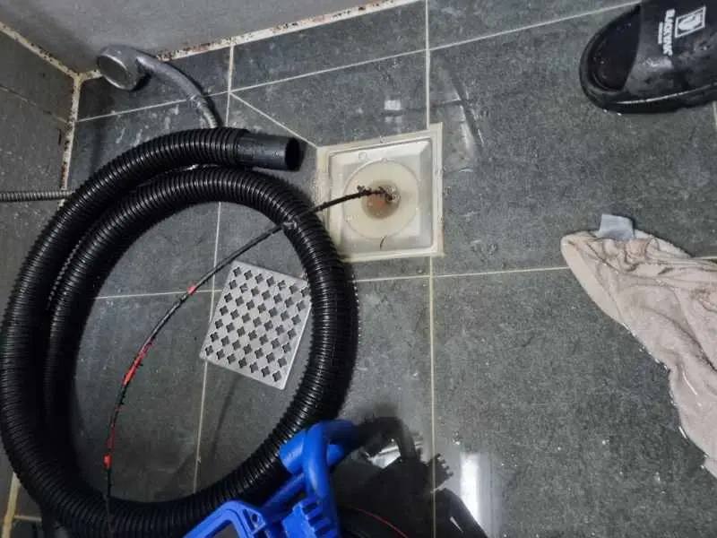 산본 변기역류 작업사례 6